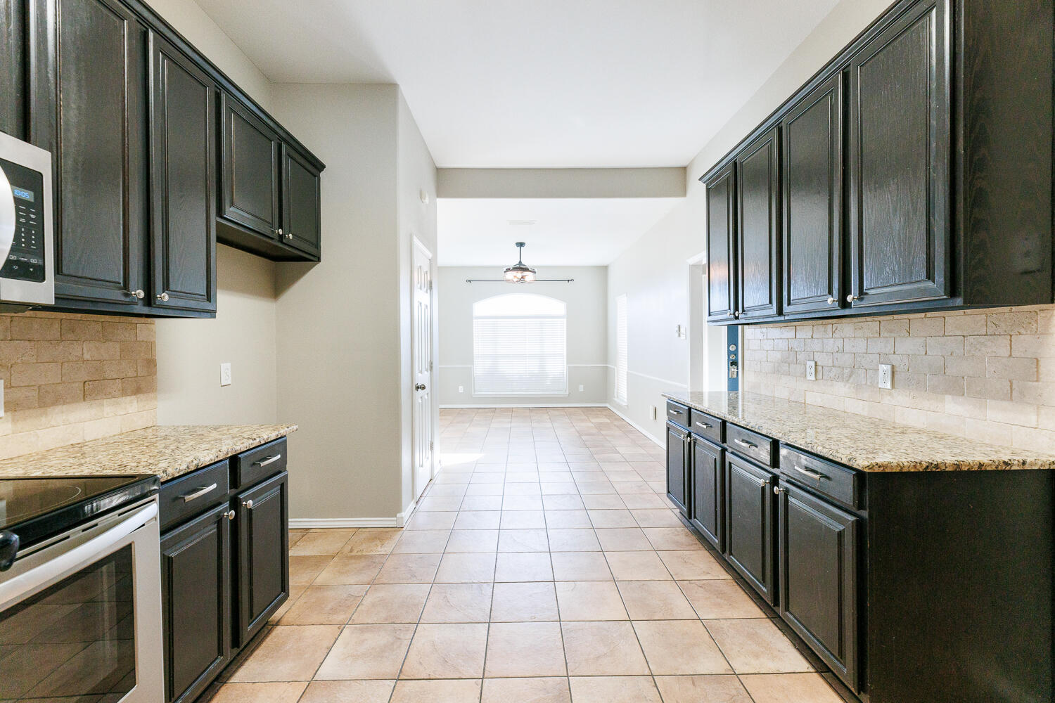 10602 Clinton Avenue Lubbock, TX 79424 - Photo 18 of 45 -