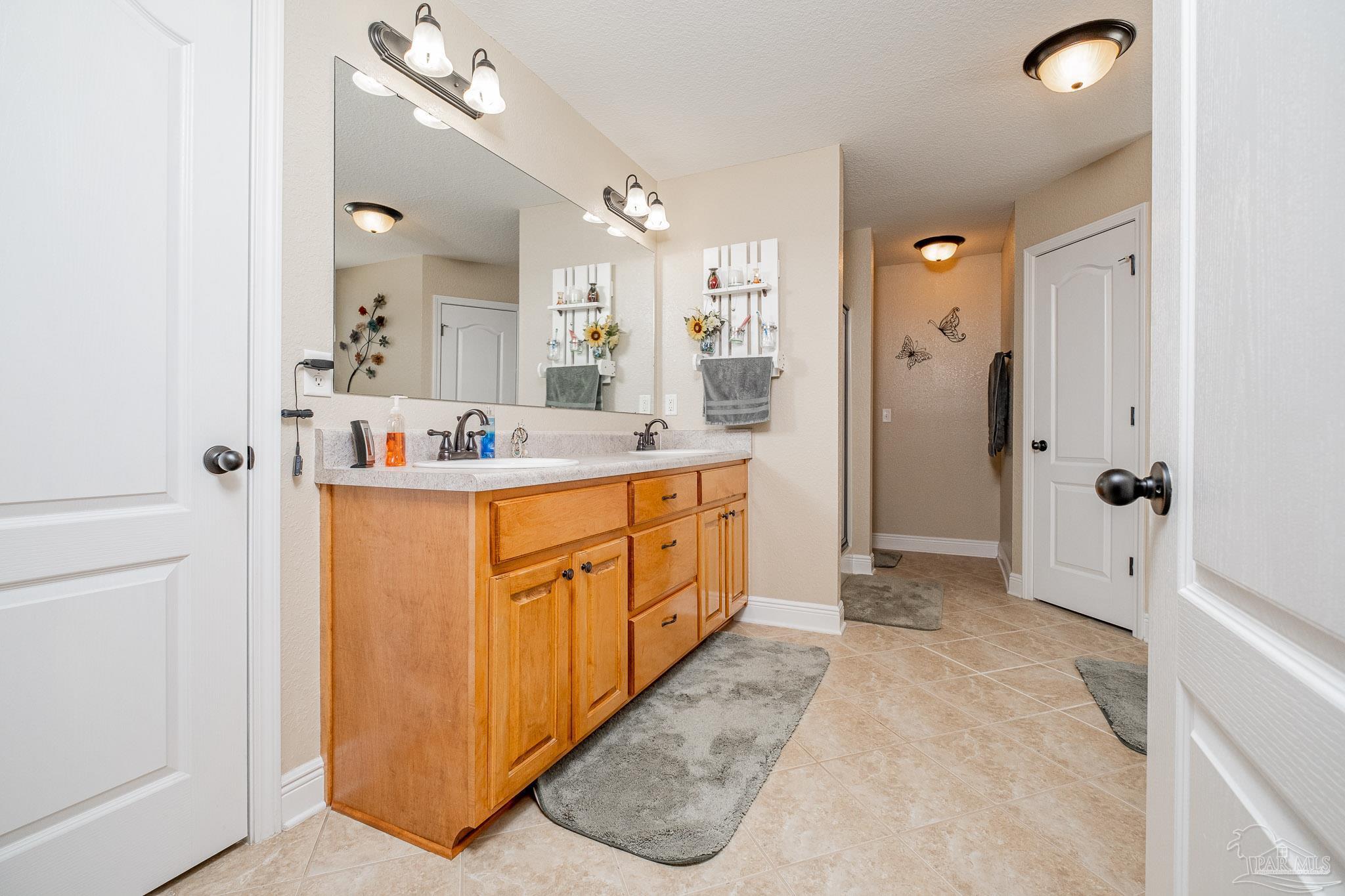 2947 Wallace Lake Road Milton, FL 32571 - Photo 18 of 45 Gallery Image 18