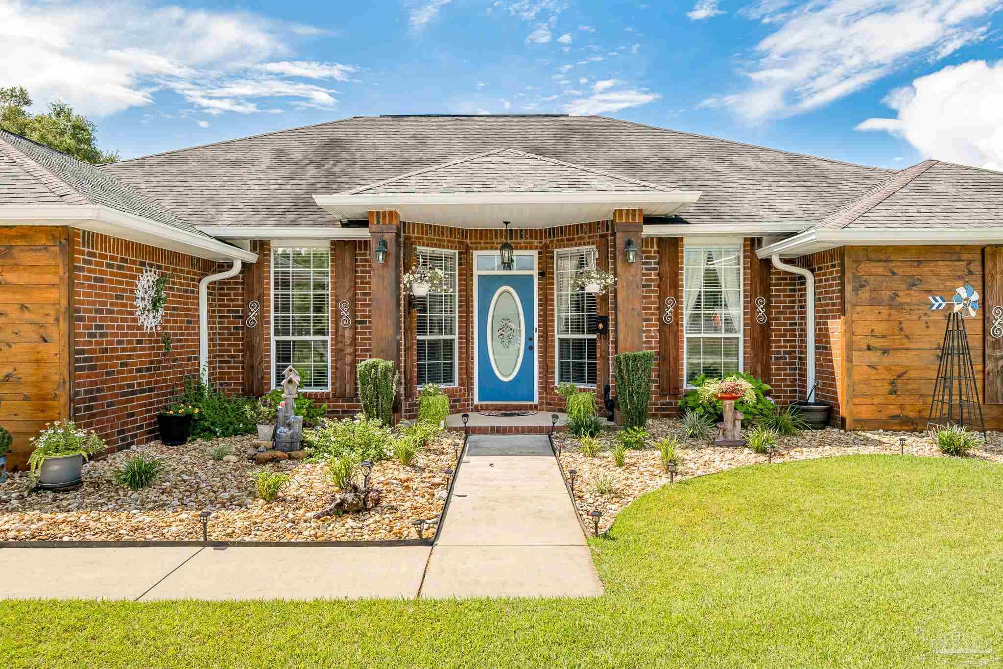 2947 Wallace Lake Road Milton, FL 32571 - Photo 2 of 45 Gallery Image 2