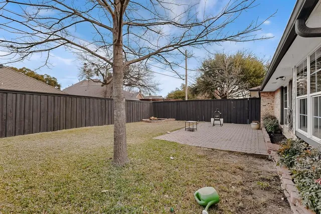 a view of outdoor space yard and patio