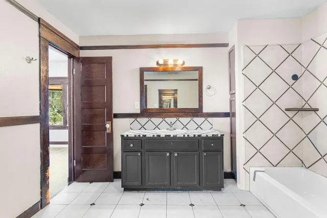 a view of white and white wall