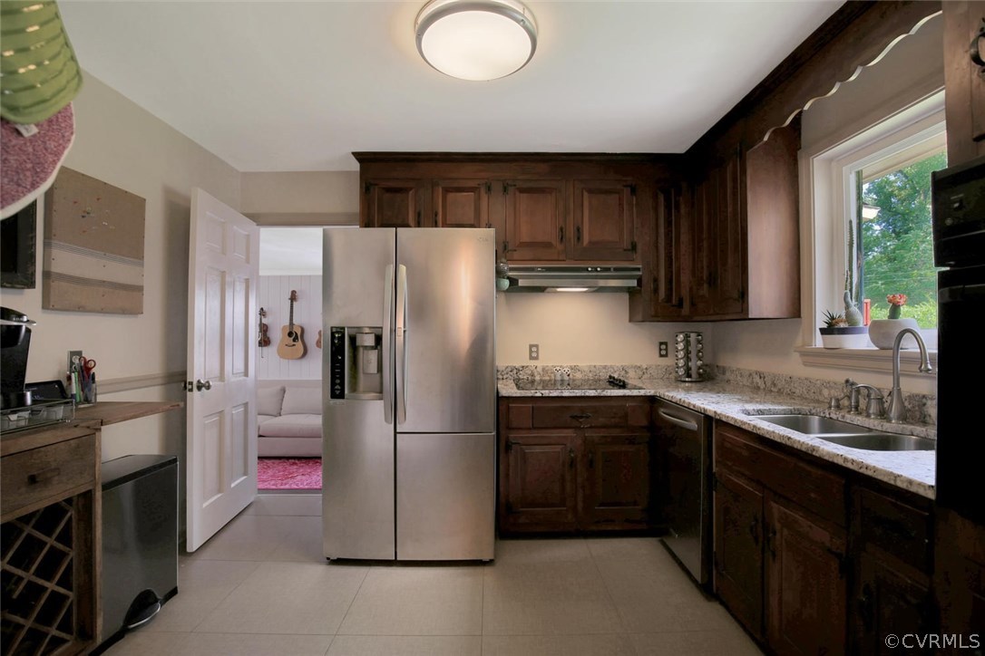 2007 Briarcliff Road Richmond, VA 23225 - Photo 13 of 27 Kitchen with granite countertops and Stainless ste