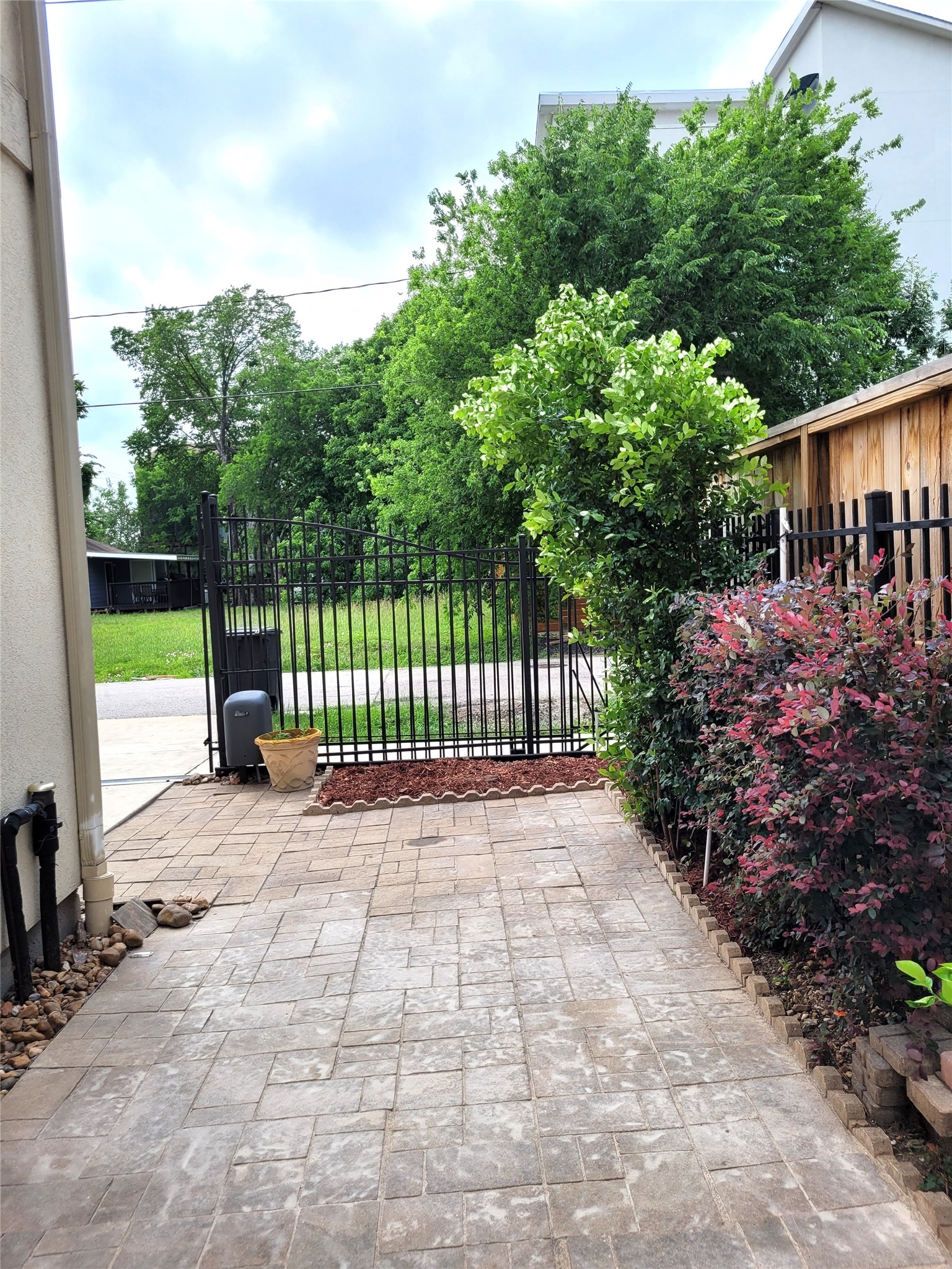 1508 Fowler Street Houston, TX 77007 - Photo 41 of 43