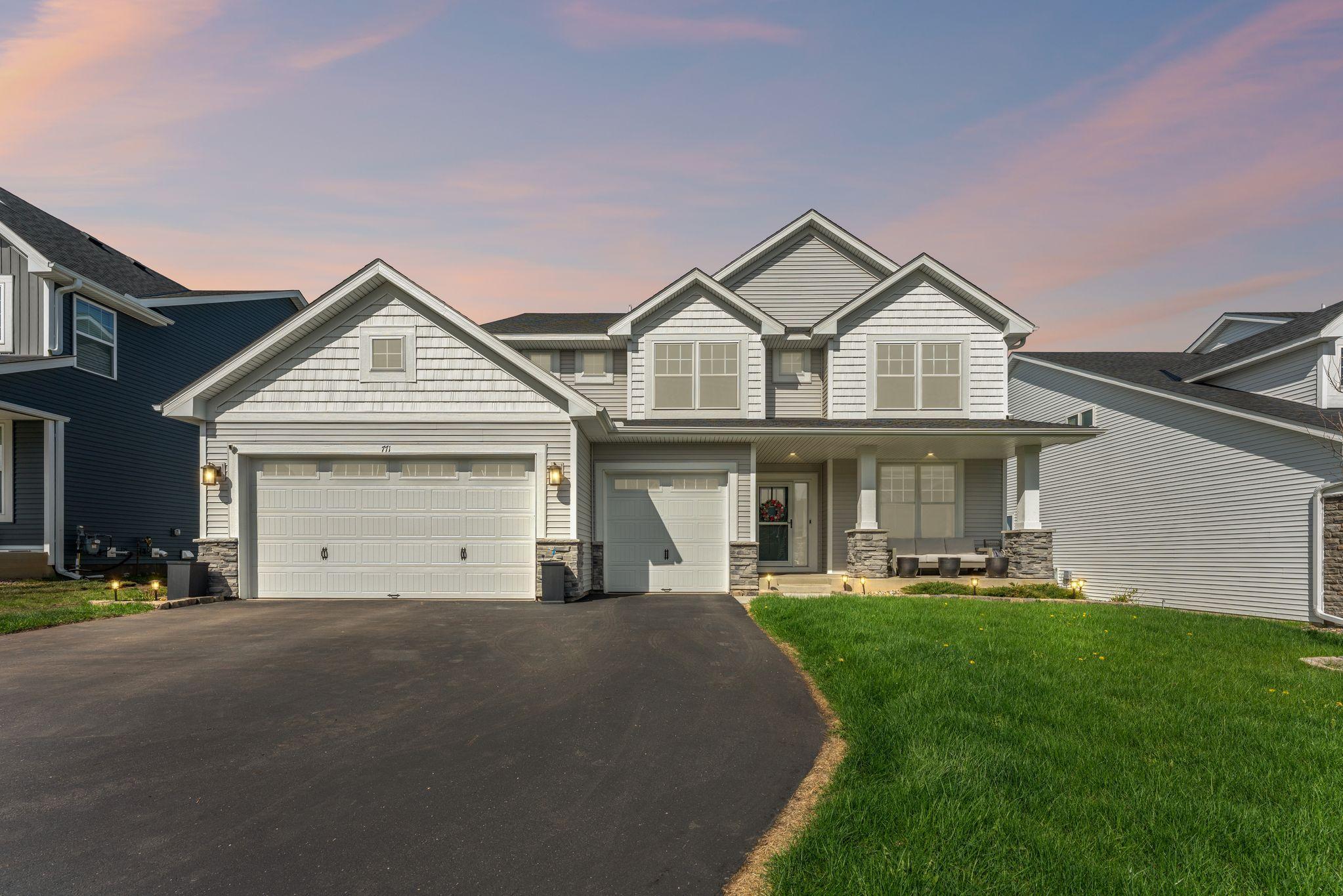 771 Spancil Hl Ridge Woodbury, MN 55129 - Photo 1 of 31