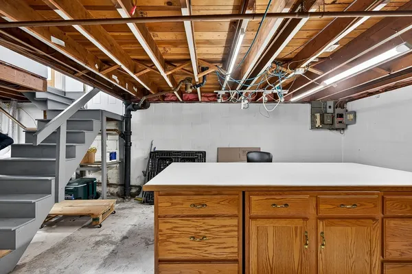 $265,000 | 46 Kenwood Street, Greenfield, MA 01301