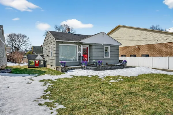 $265,000 | 46 Kenwood Street, Greenfield, MA 01301