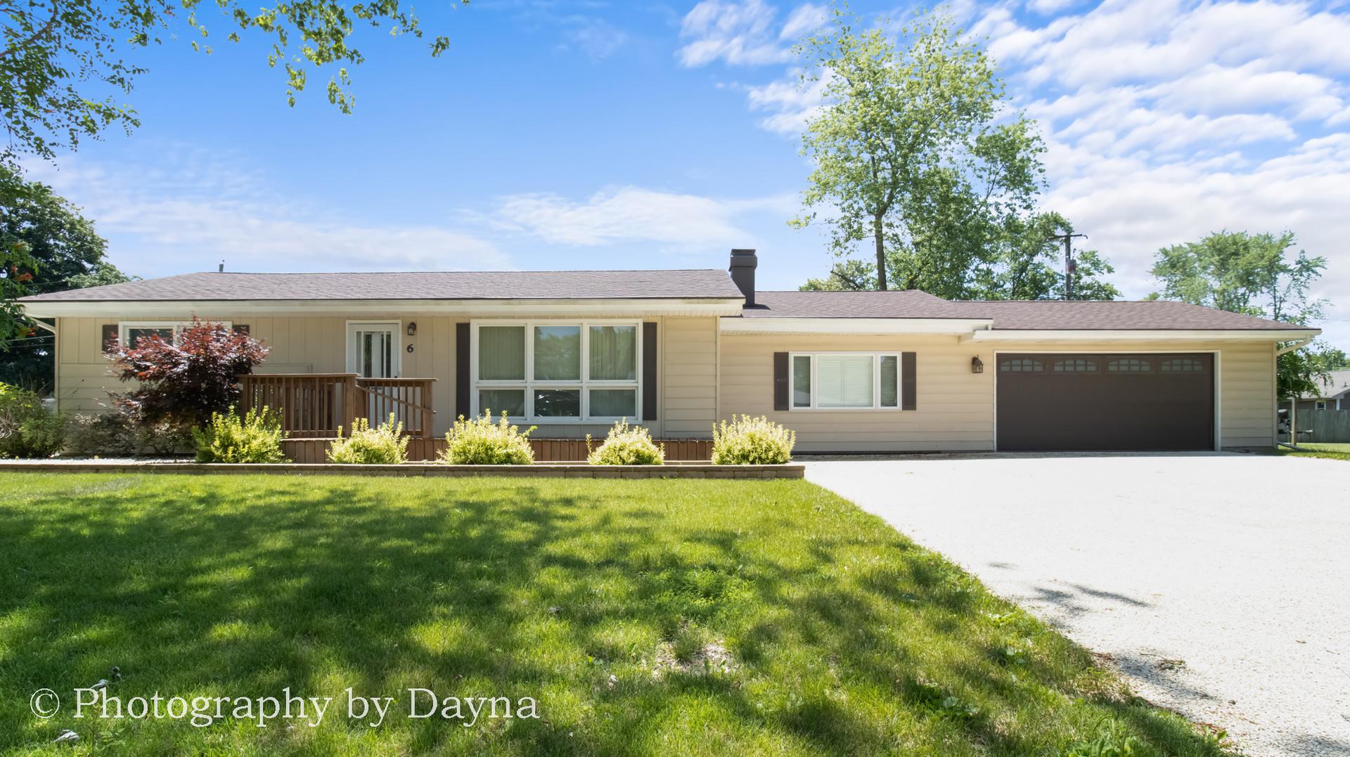 6 Park Place Kankakee, IL 60901 - Photo 1 of 36 a front view of house with yard outdoor seating and green space