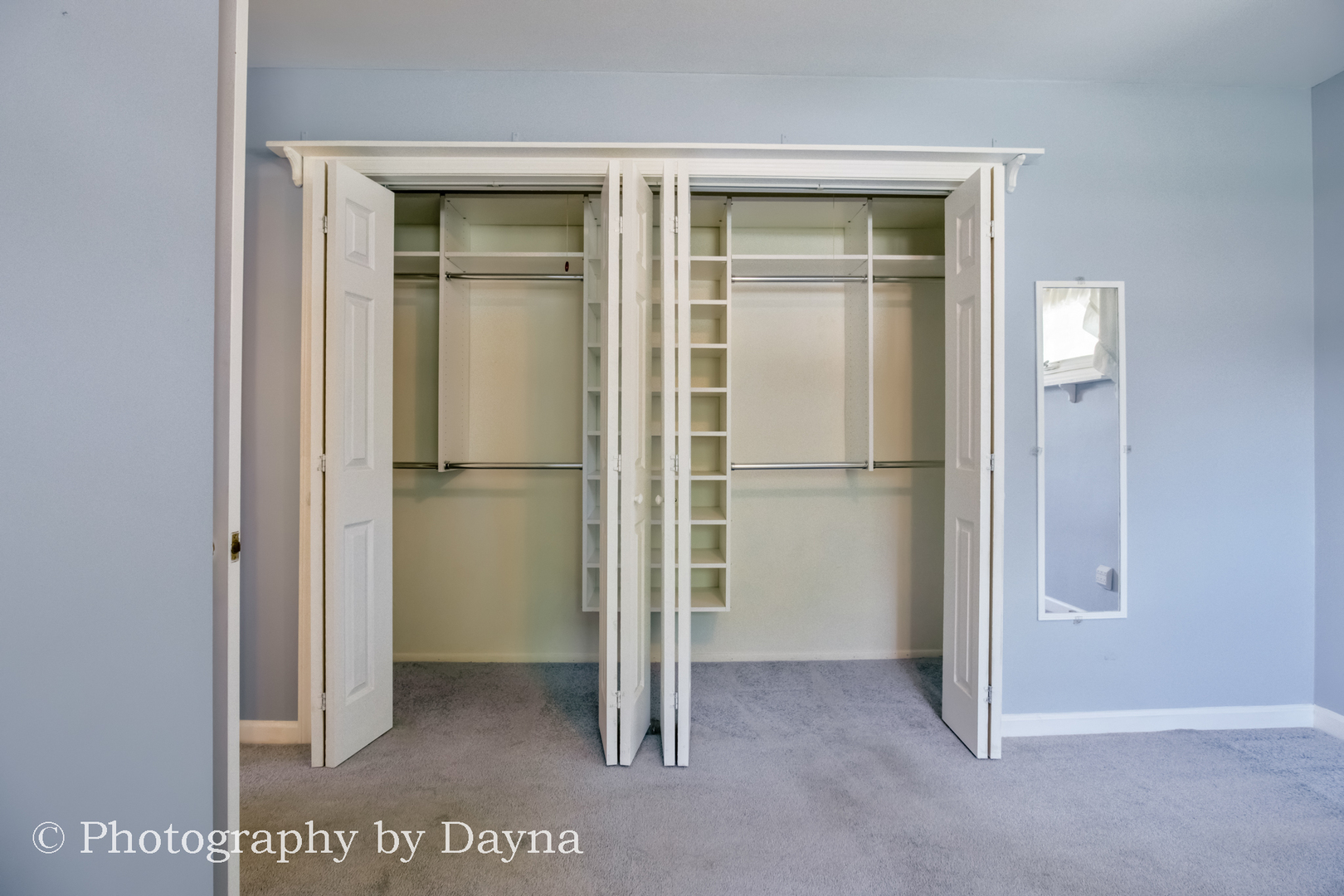 6 Park Place Kankakee, IL 60901 - Photo 18 of 36 a view of empty room with a door