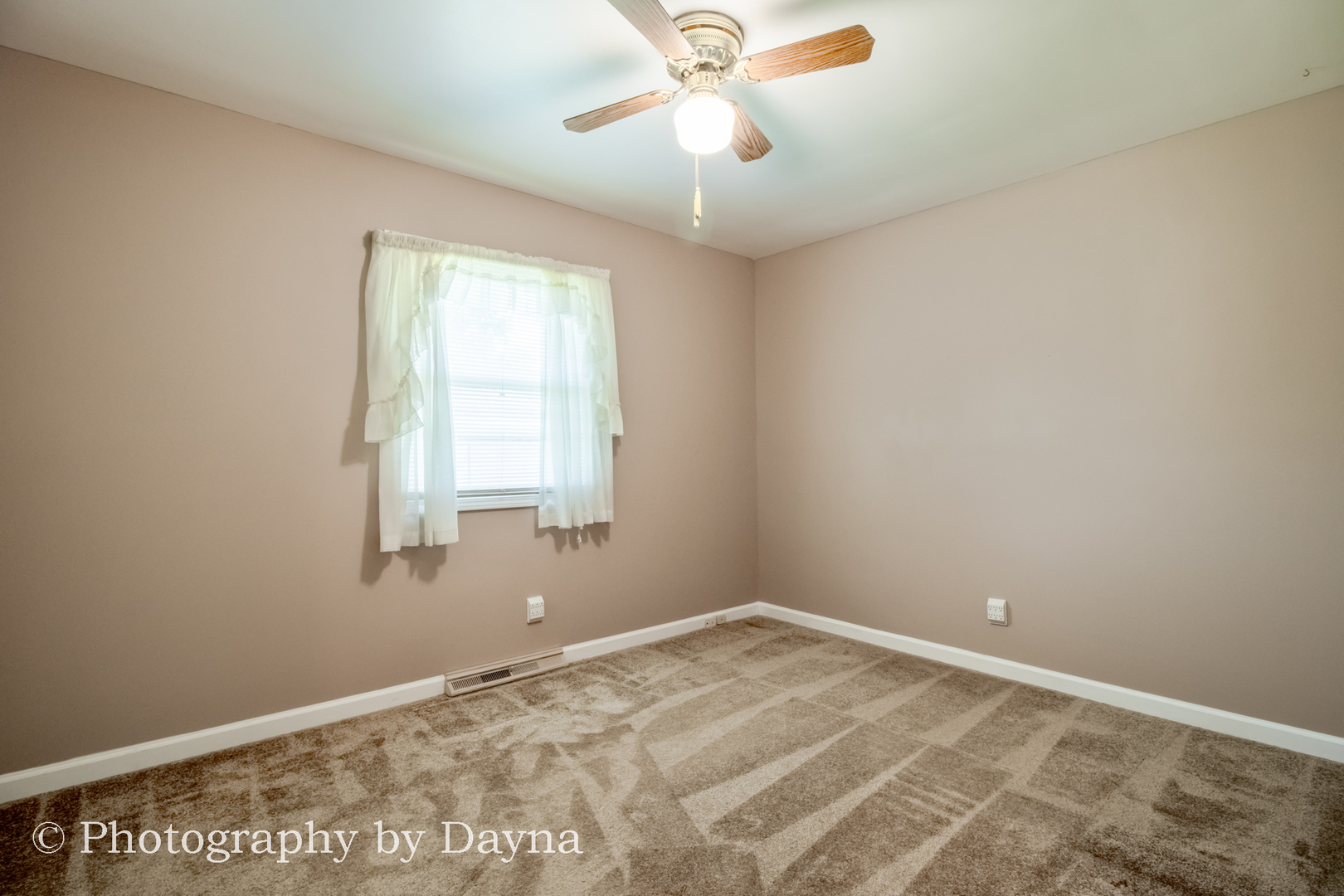 6 Park Place Kankakee, IL 60901 - Photo 19 of 36 a view of a room with a window