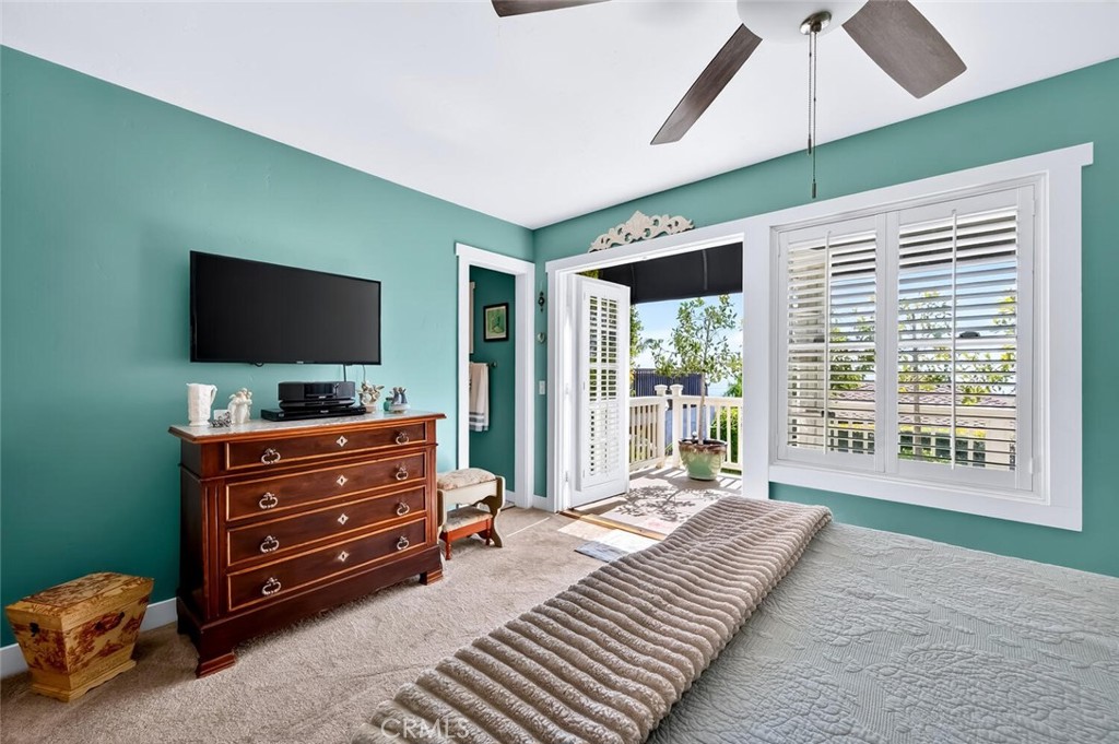 2896 Terry Road Laguna Beach, CA 92651 - Photo 30 of 74 Primary bedroom.