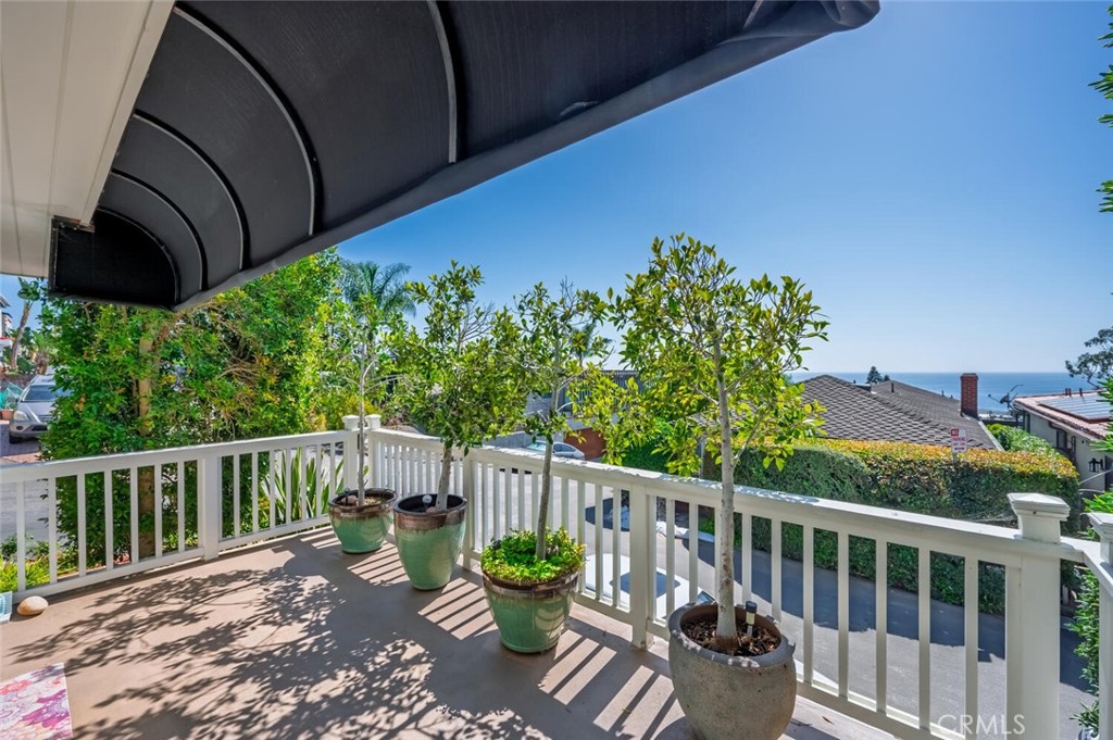 2896 Terry Road Laguna Beach, CA 92651 - Photo 32 of 74 Deck off the primary suite.