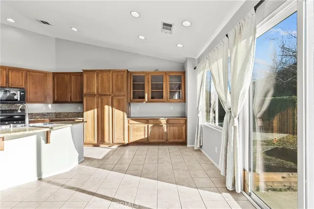 $624,000 | 6652 Lacolle Place, Lancaster, CA 93536