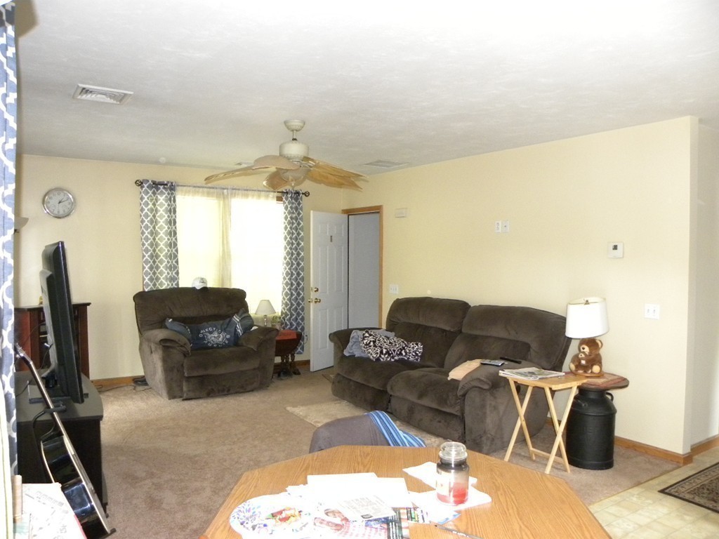 52 Baker Road Charlton, MA 01507 - Photo 11 of 30 Gallery Image 11