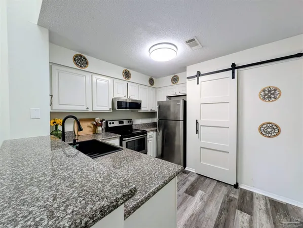$184,900 | 5001 Grande Drive, Unit 1123, Pensacola, FL 32504