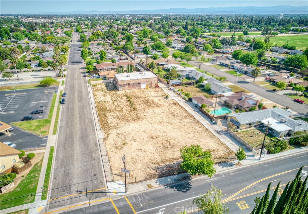 1803 Sunset Avenue Madera, CA 93637 - Photo 14 of 19 a view of a city