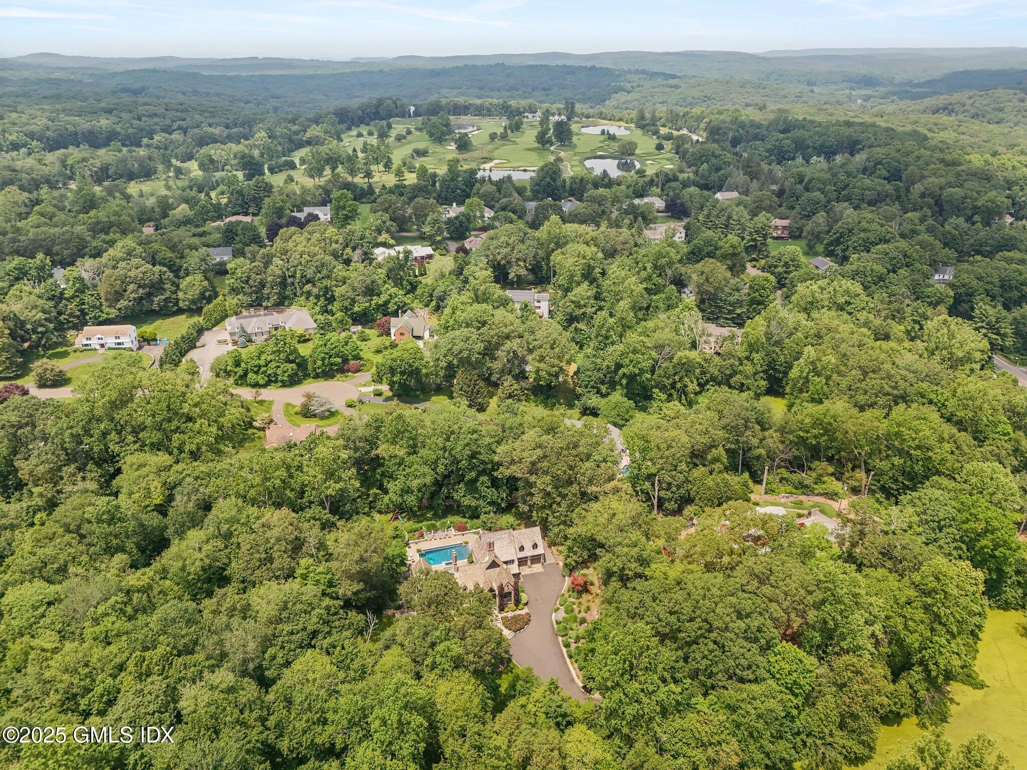 3090 High Ridge Road Stamford, CT 06903 - Photo 39 of 40 an aerial view of a houses with a yard