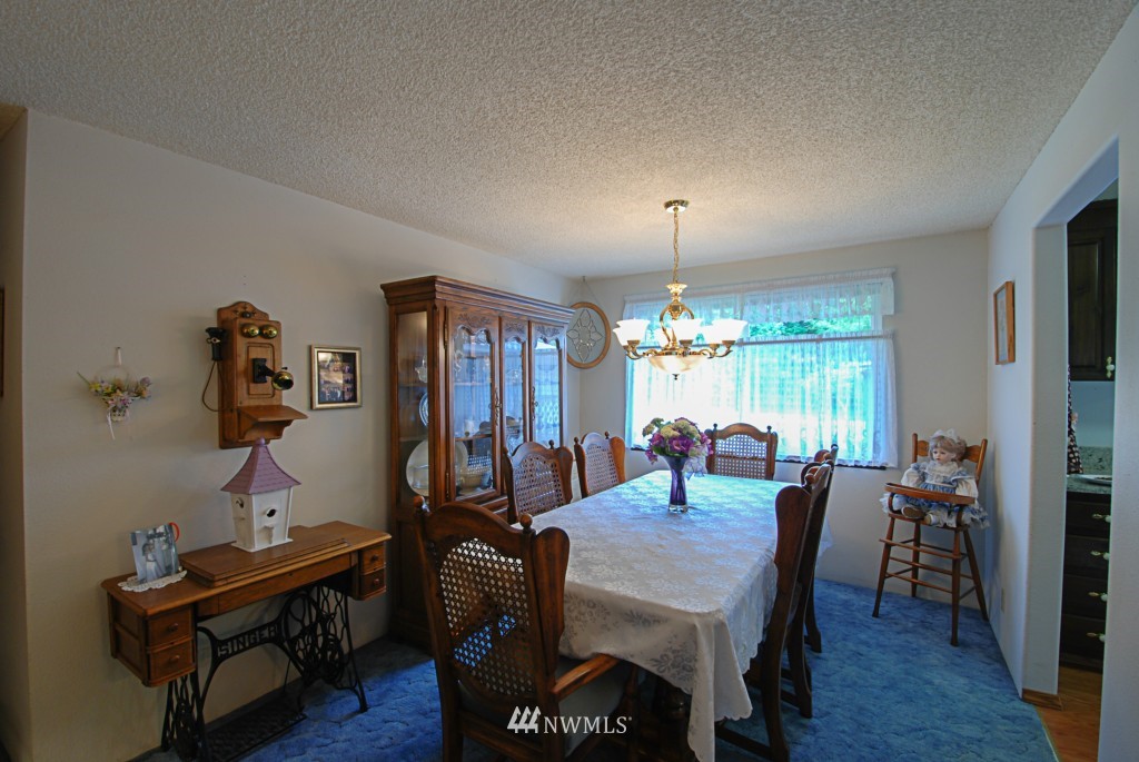 5821 Lemon Road Northeast Olympia, WA 98506 - Photo 4 of 25 Gallery Image 4