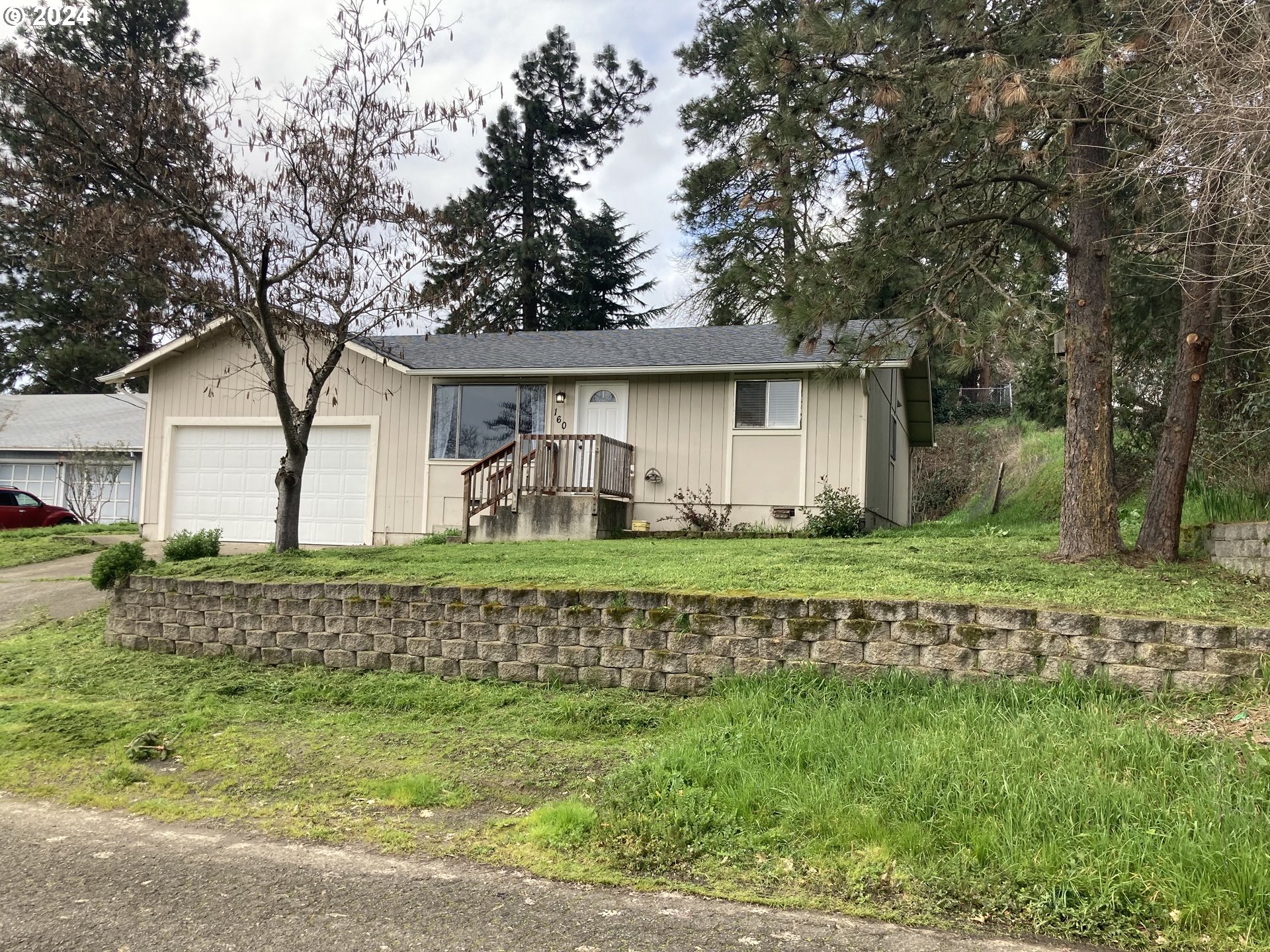 160 Northeast Baker St