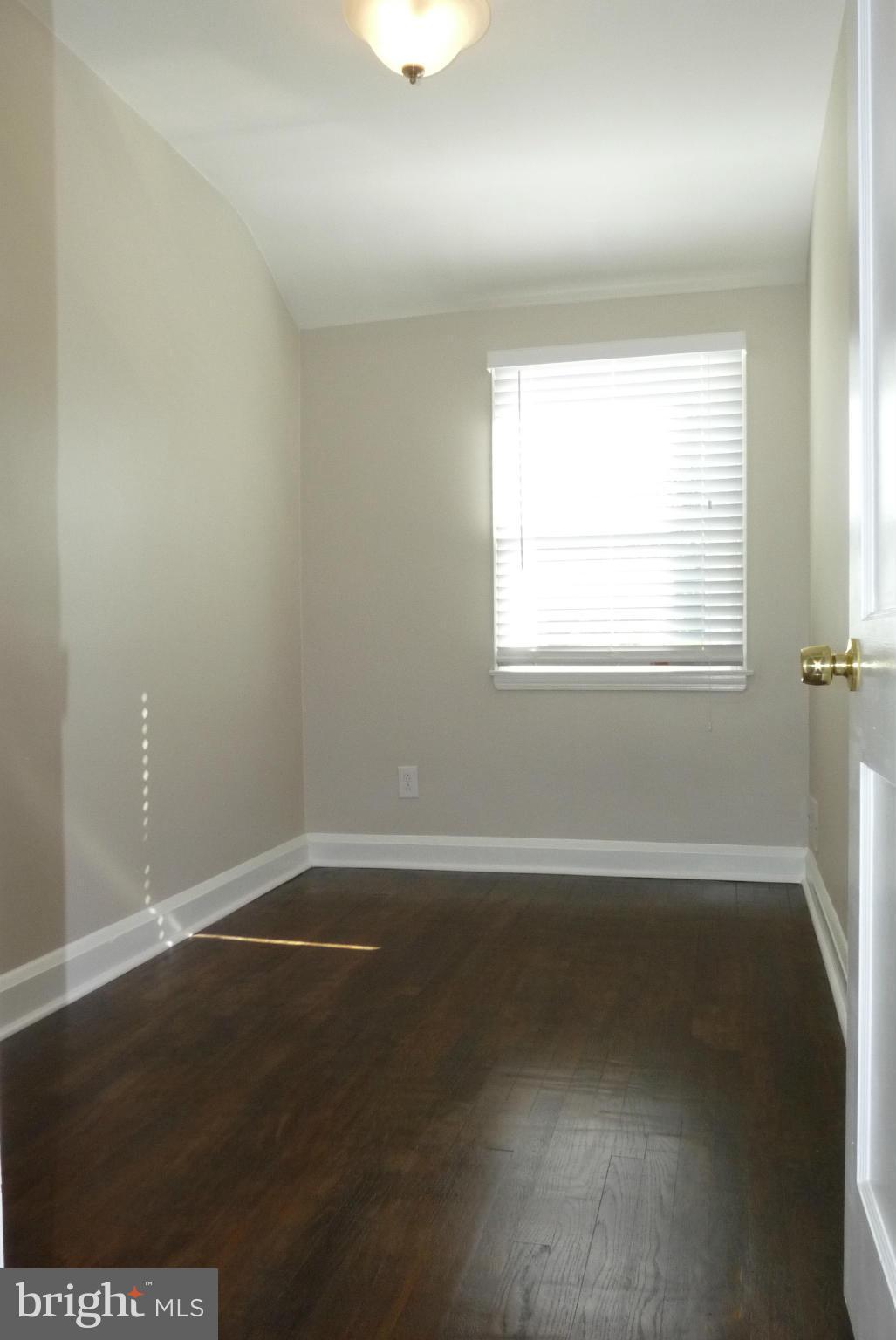448 Stemmers Run Road Baltimore, MD 21221 - Photo 13 of 30 Bedroom 3