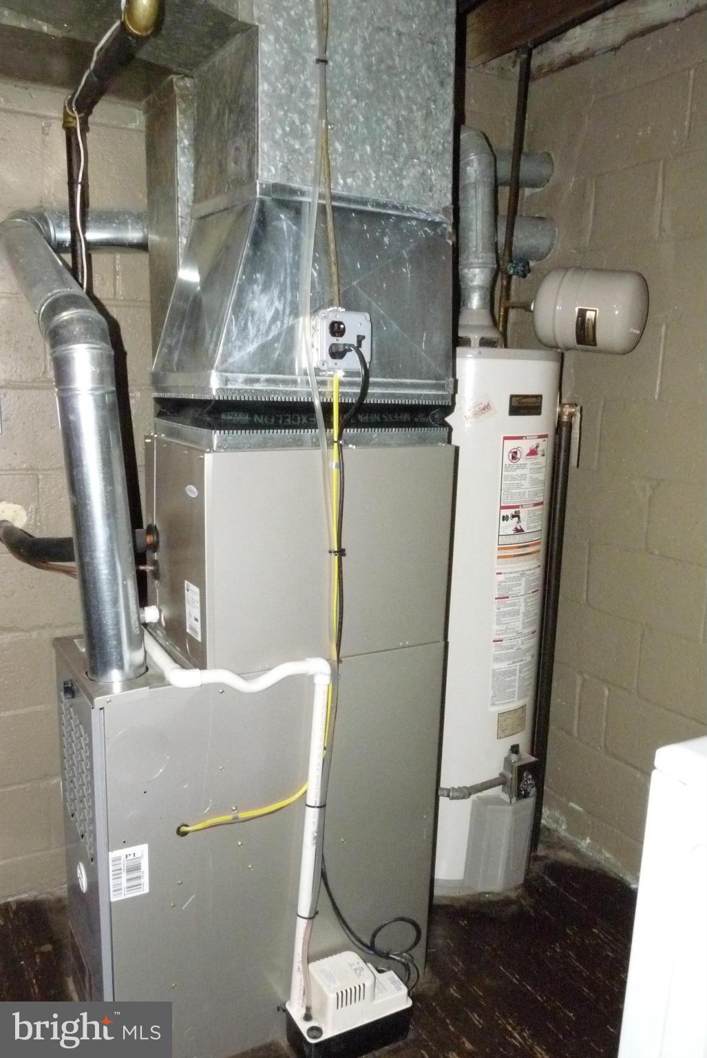 448 Stemmers Run Road Baltimore, MD 21221 - Photo 22 of 30 Interior (General)