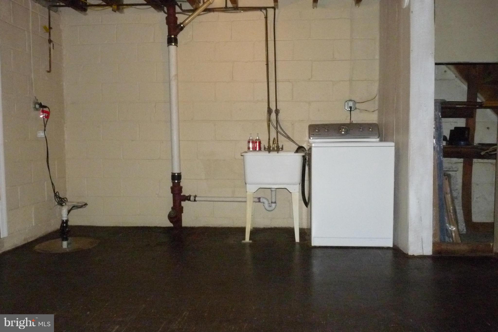 448 Stemmers Run Road Baltimore, MD 21221 - Photo 23 of 30 Interior (General)