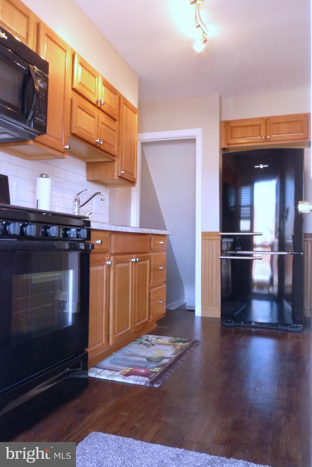 448 Stemmers Run Road Baltimore, MD 21221 - Photo 9 of 30 Kitchen