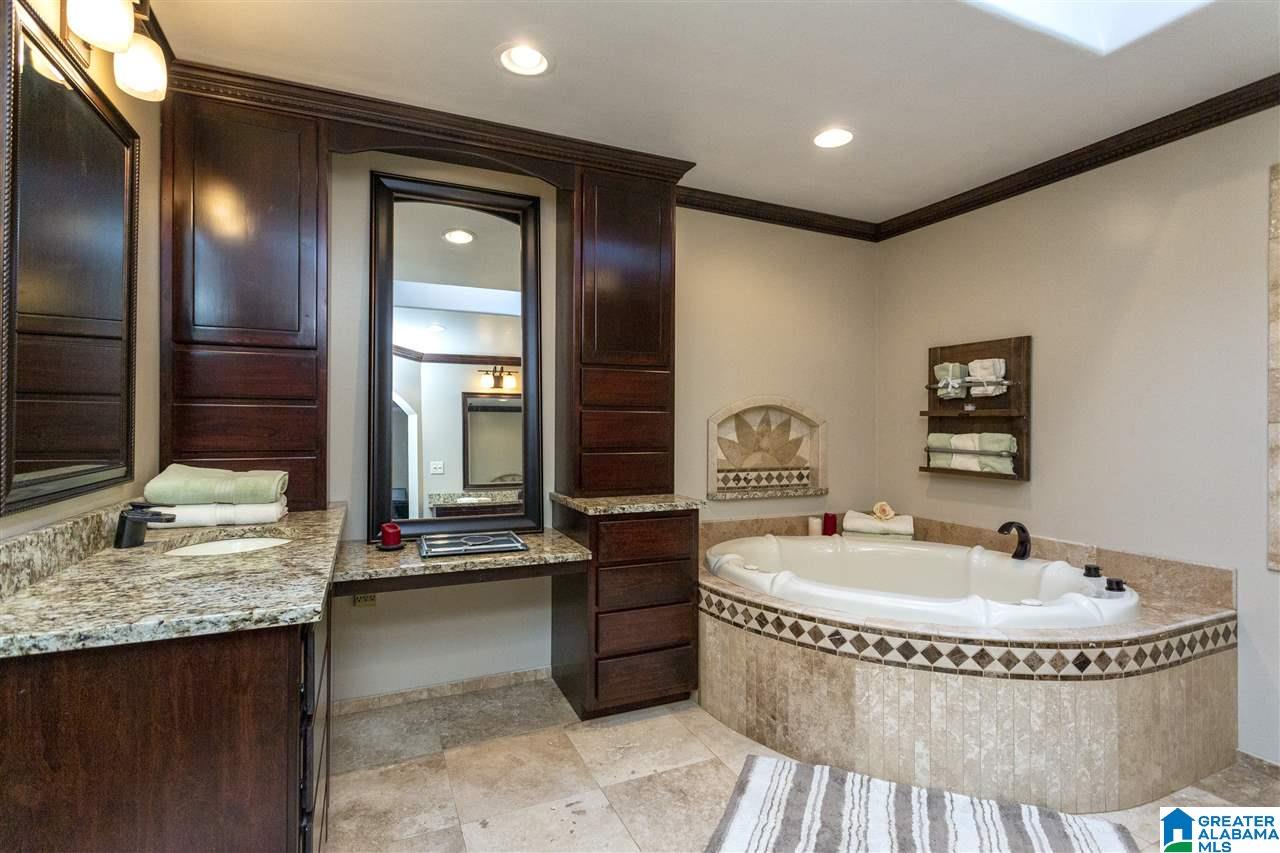 3326 Treehaven Circle Adamsville, AL 35005 - Photo 21 of 48