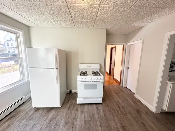 $2,200 | 13 New Hampshire Avenue, Unit 1, Haverhill, MA 01835
