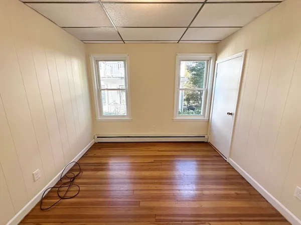 $2,200 | 13 New Hampshire Avenue, Unit 1, Haverhill, MA 01835