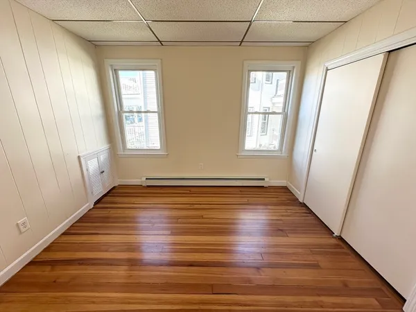 $2,200 | 13 New Hampshire Avenue, Unit 1, Haverhill, MA 01835