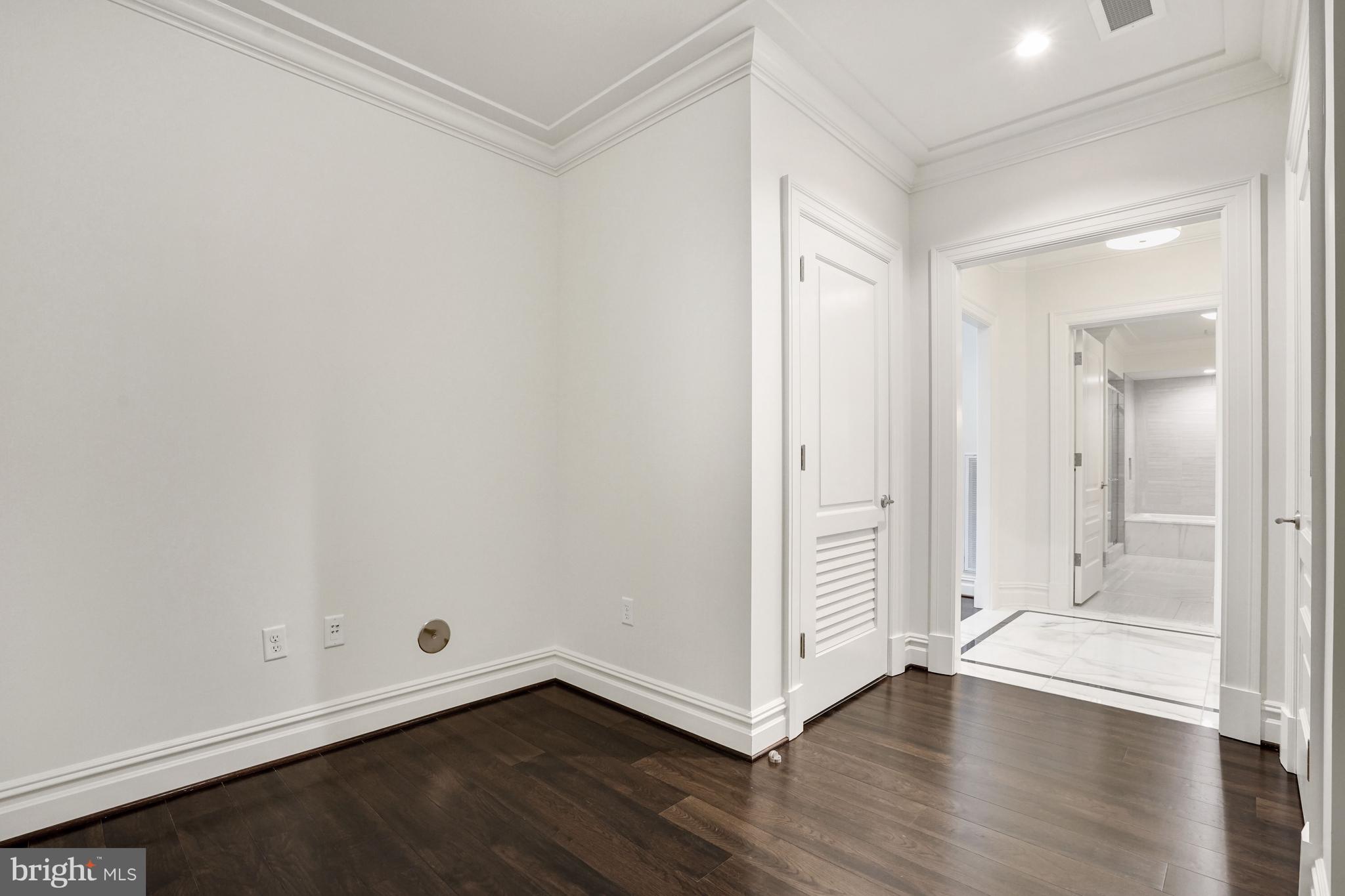 6900 Fleetwood Road, Unit 409 McLean, VA 22101 - Photo 15 of 25