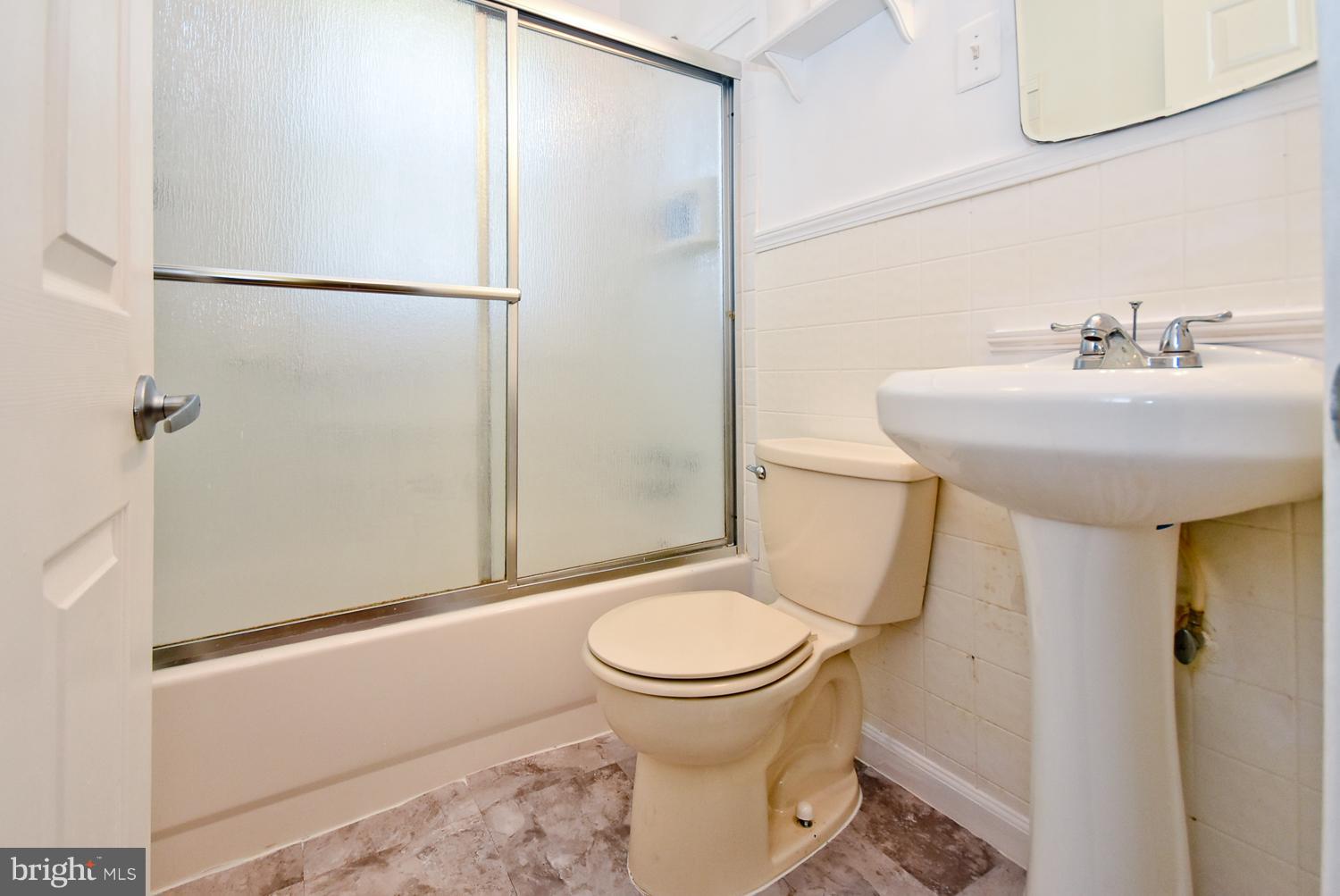 4411 Morgan Road Morningside, MD 20746 - Photo 14 of 24 Bath