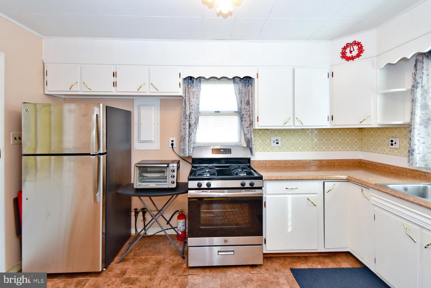4411 Morgan Road Morningside, MD 20746 - Photo 10 of 24 Kitchen