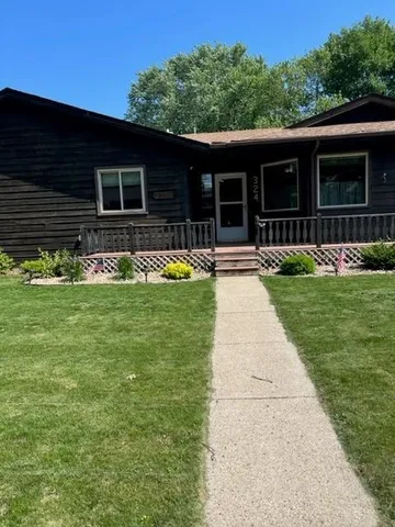 $148,000 | 324 7th Street, Windom, MN 56101