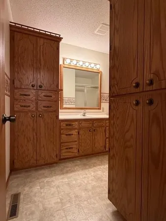 $148,000 | 324 7th Street, Windom, MN 56101