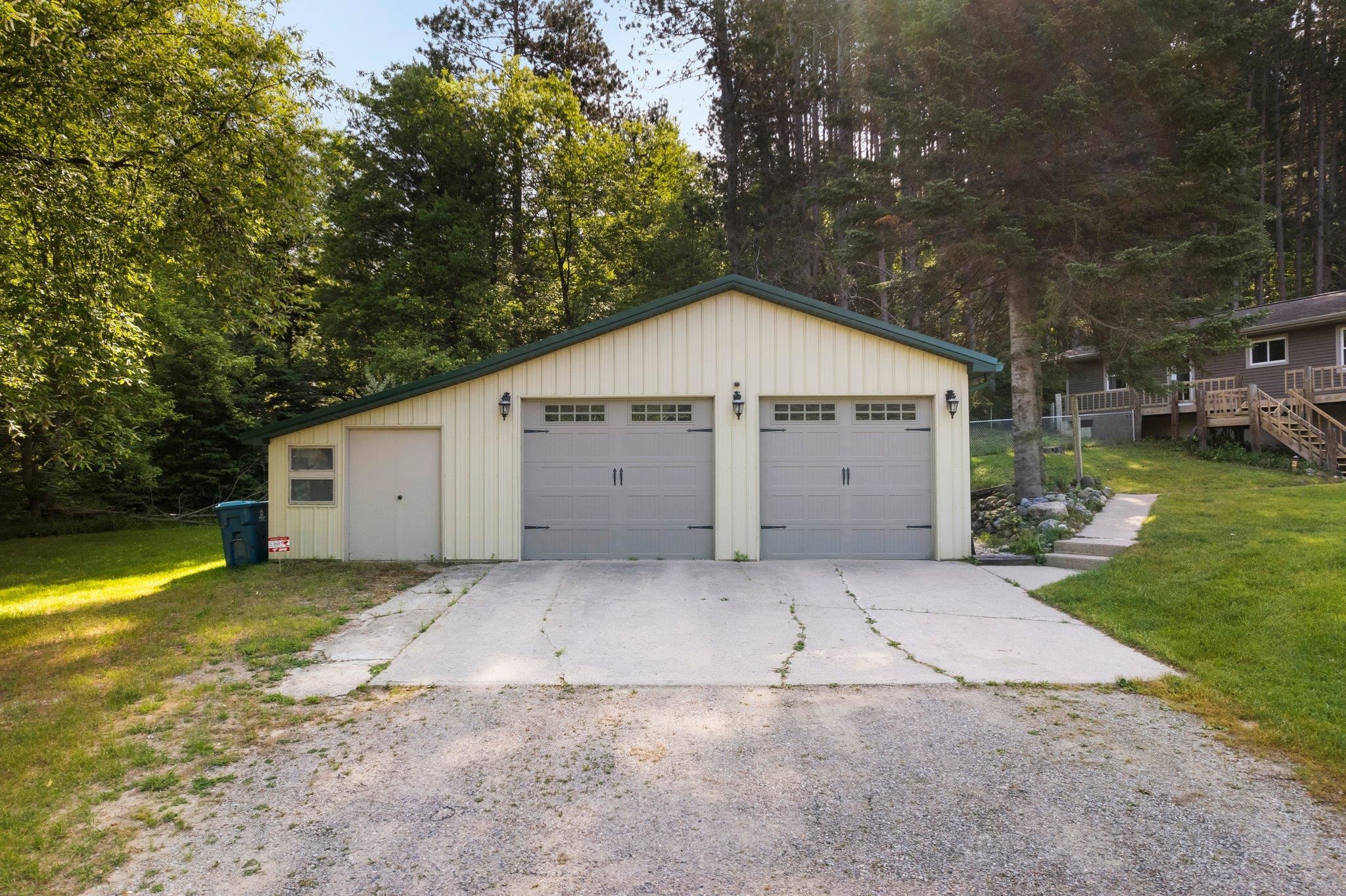 5240 Cedar Valley Road Traverse City, MI 49684 - Photo 37 of 54 1911858-36.JPG