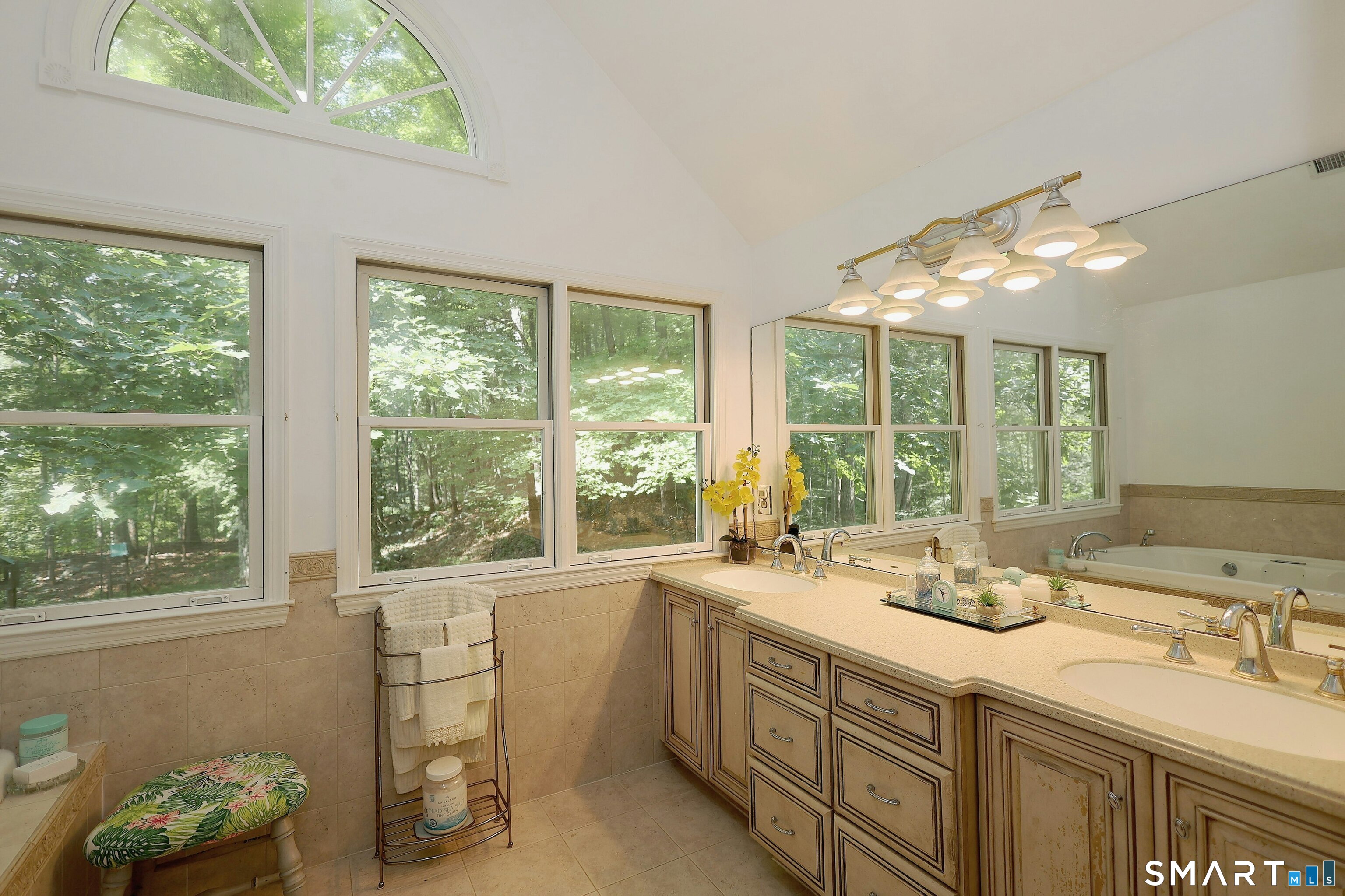 123 A Peaceable Street Redding, CT 06896 - Photo 30 of 40