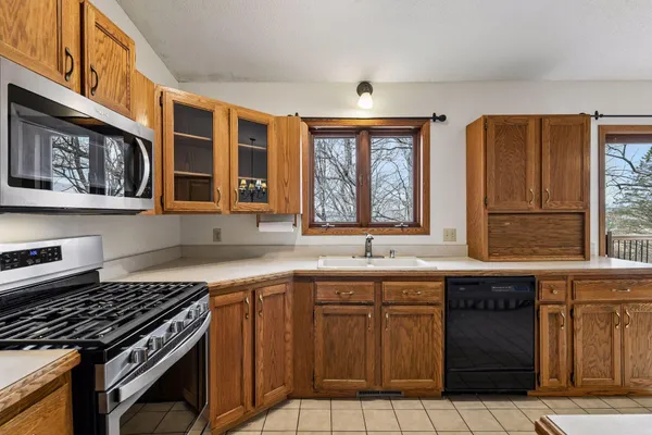 $439,000 | 8030 81st Street, Victoria, MN 55386