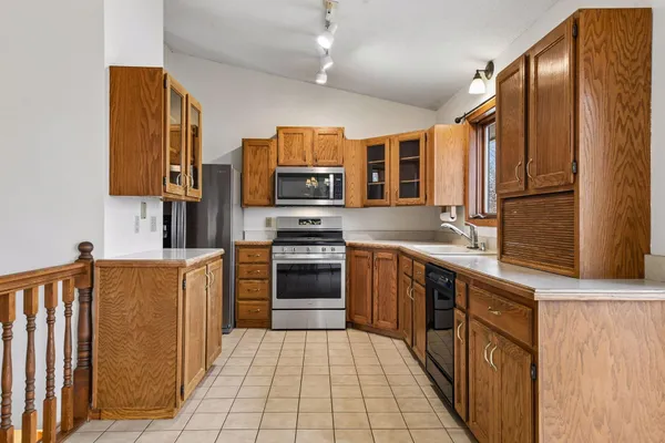 $439,000 | 8030 81st Street, Victoria, MN 55386