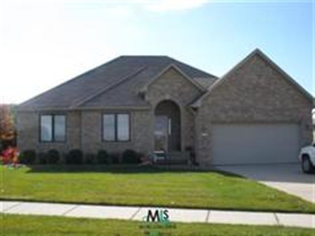 34362 Country Meadow Road New Baltimore, MI 48047 - Photo 1 of 12 31073975.JPG