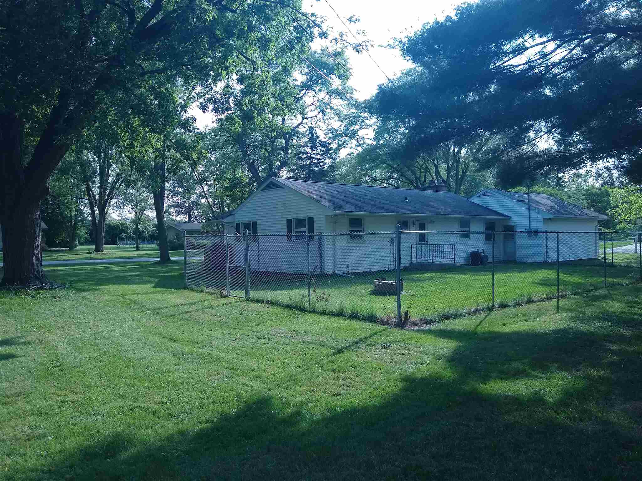 3811 Knollcrest Road Fort Wayne, IN 46835 - Photo 7 of 29 Gallery Image 7
