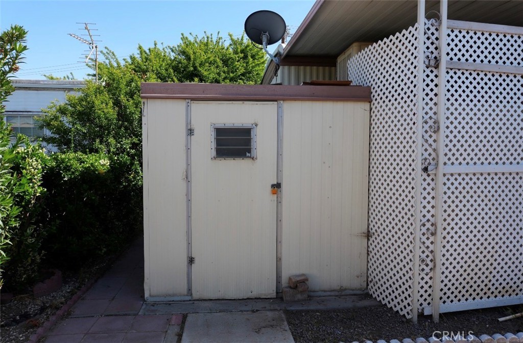 15940 Stoddard Wells Road, Unit 50HWY Victorville, CA 92395 - Photo 15 of 15