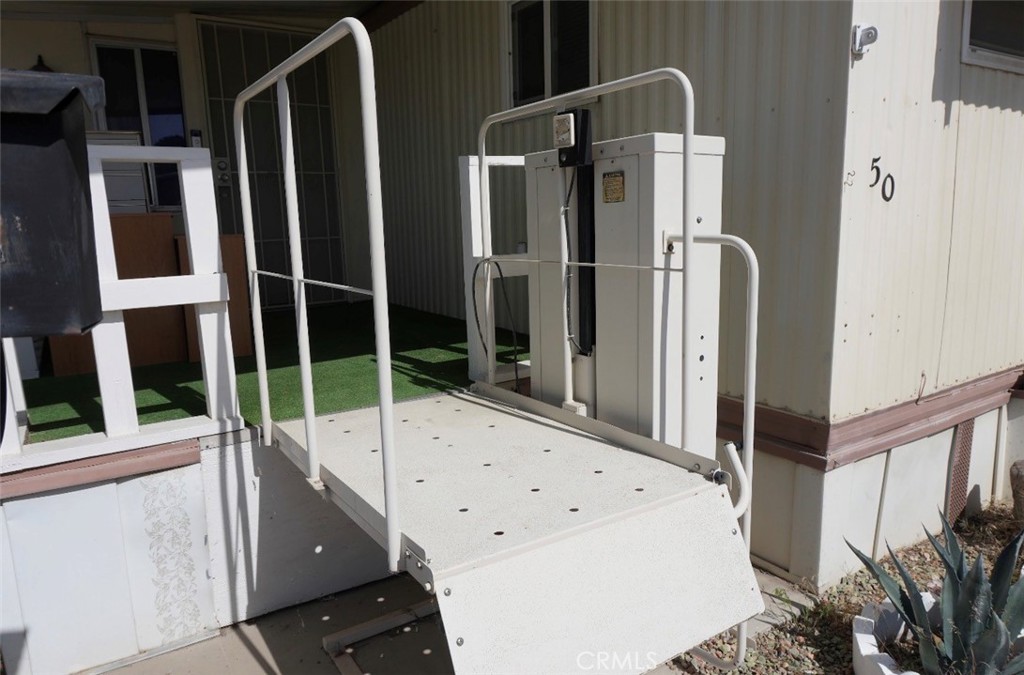 15940 Stoddard Wells Road, Unit 50HWY Victorville, CA 92395 - Photo 2 of 15