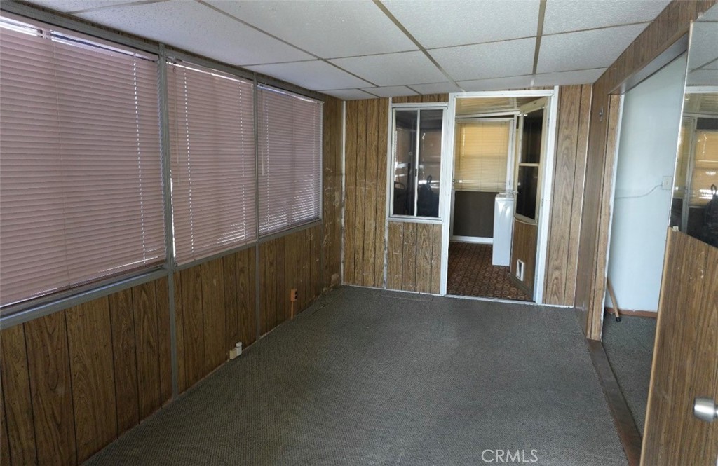 15940 Stoddard Wells Road, Unit 50HWY Victorville, CA 92395 - Photo 5 of 15 a view of a hallway