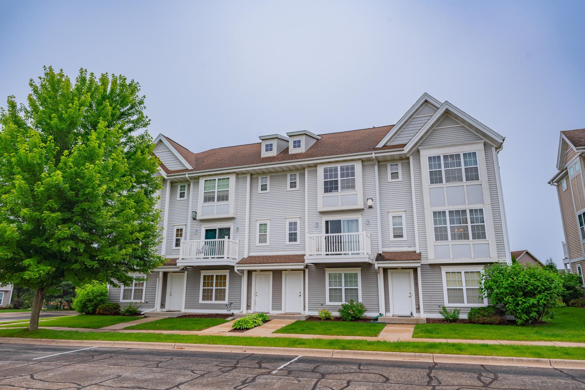 7107 Discovery Madison, WI 53719 - Photo 2 of 42