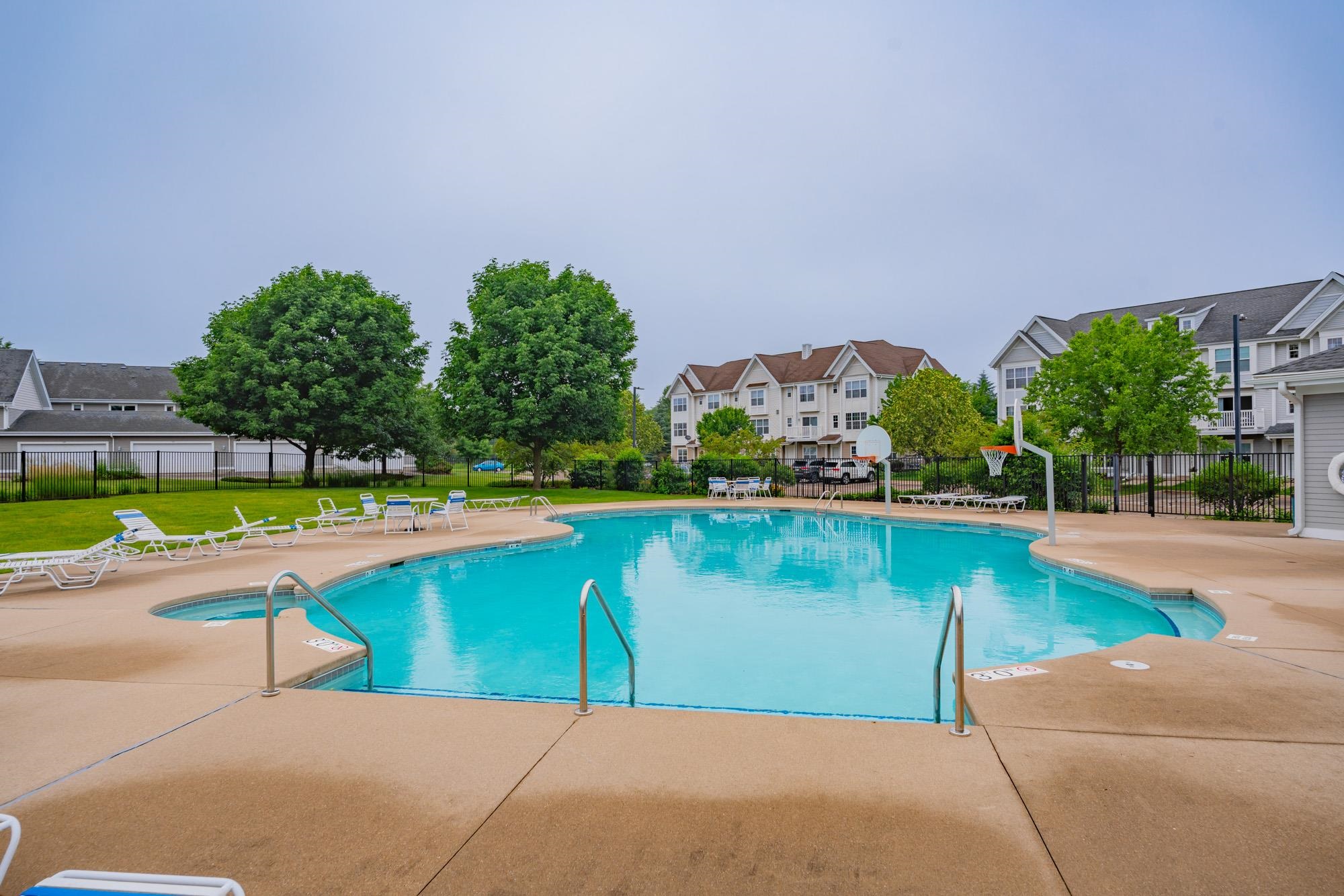 7107 Discovery Madison, WI 53719 - Photo 4 of 42