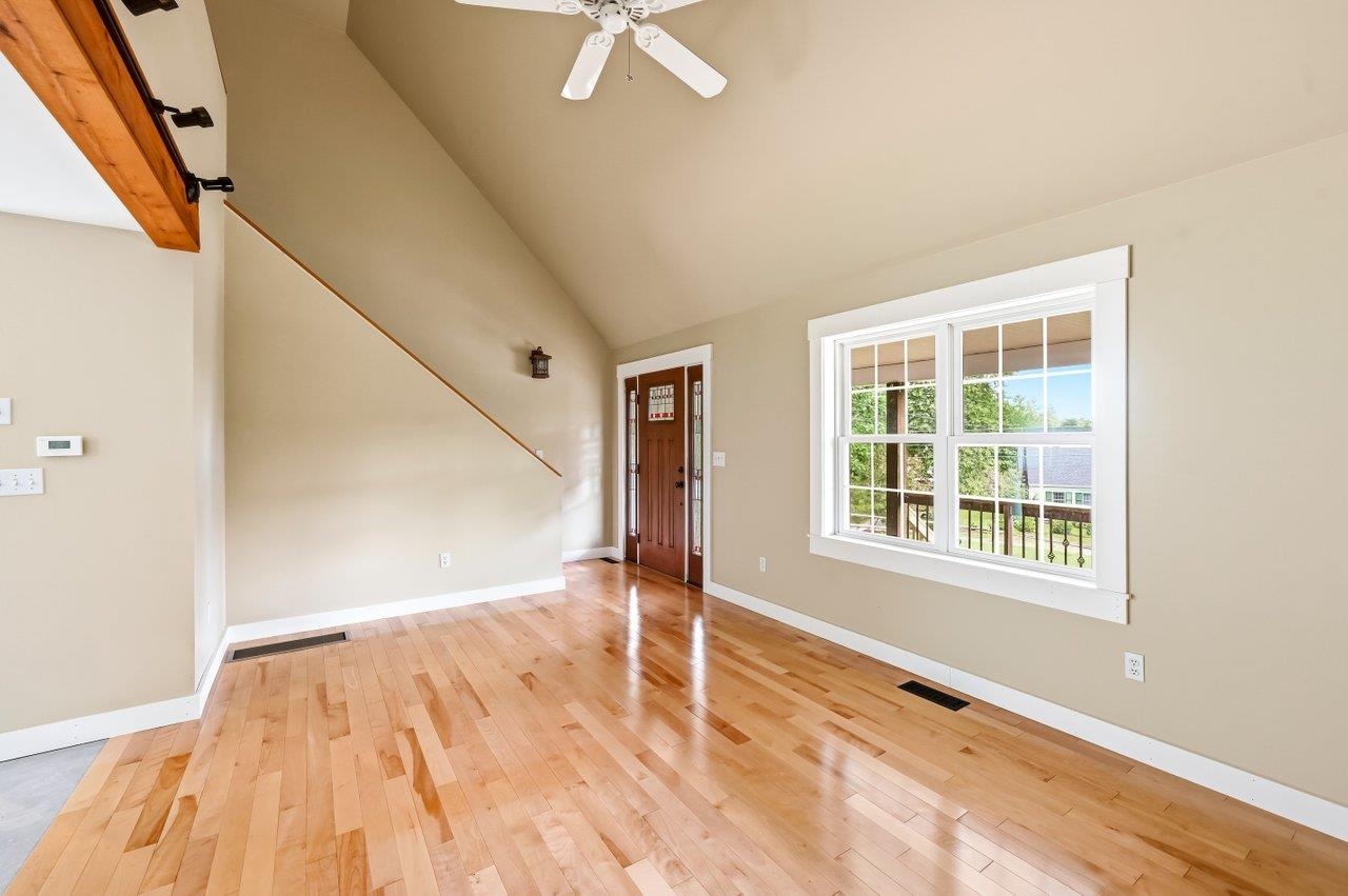 76 Mast Road Dover, NH 03820 - Photo 6 of 52