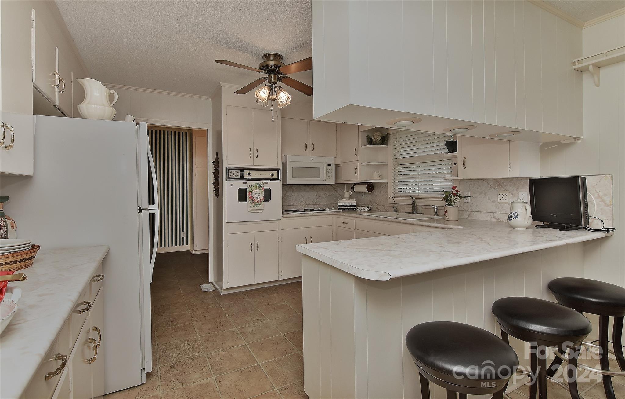 5147 Hickory Grove Road Gastonia, NC 28056 - Photo 12 of 37 Gallery Image 12