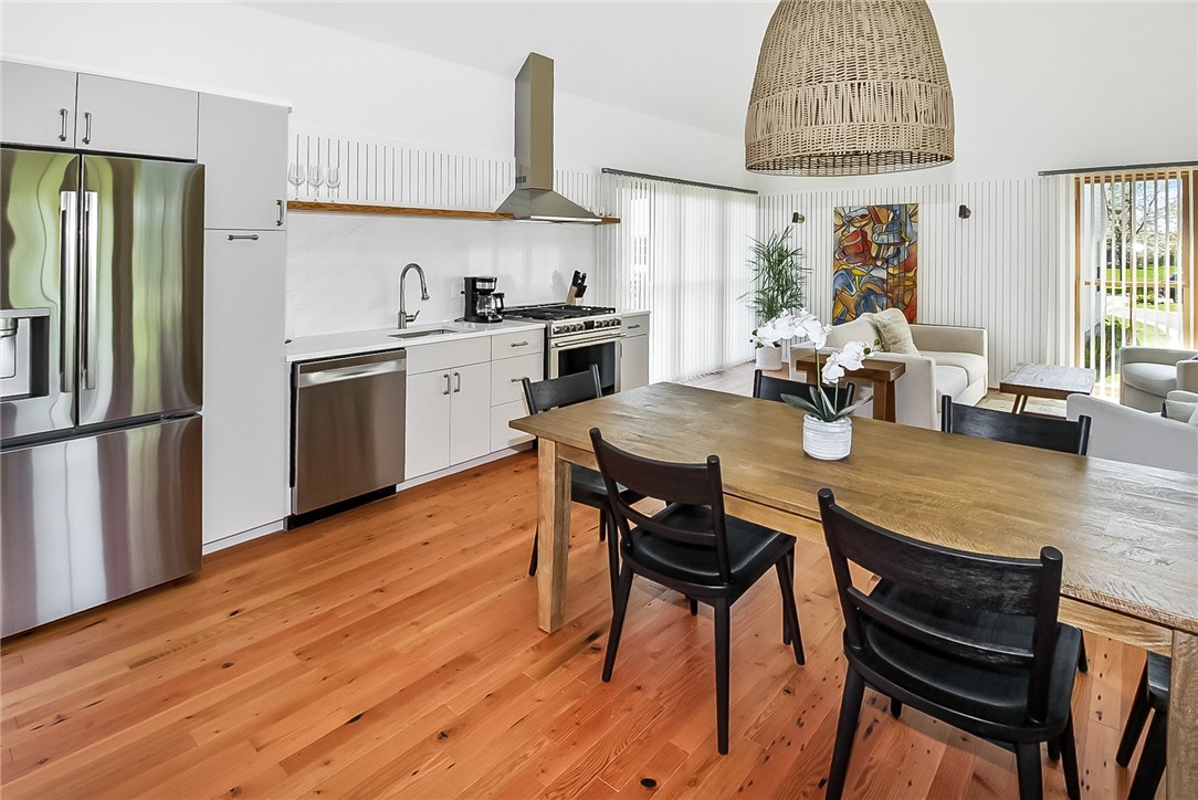 10 Wyndham Hill Road, Unit ADU Middletown, RI 02842 - Photo 8 of 21 Kitchen & Dining Area
