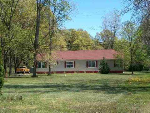 22303 Rust Road New Boston, MI 48164 - Photo 9 of 9 683544-8.JPG